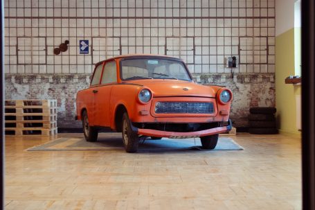 Trabi im Fotostudio, Auto im Studio